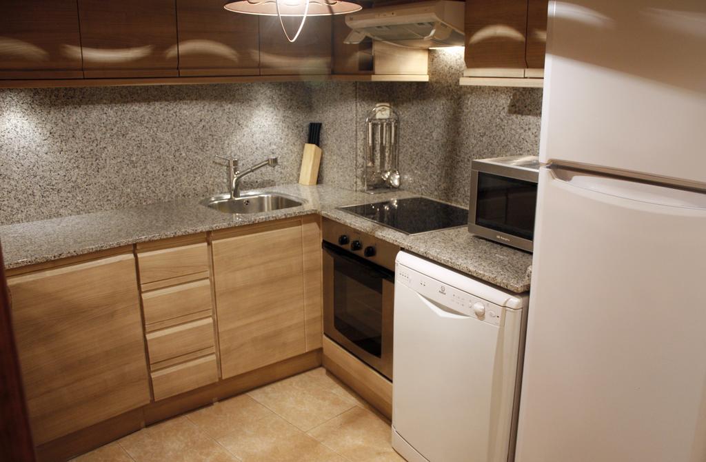 Apartamentos Valle De Aran مونت المظهر الخارجي الصورة